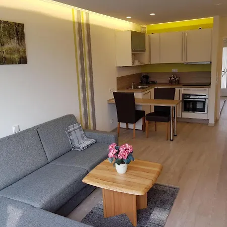 Studiowohnung-bernstein * シルクセ